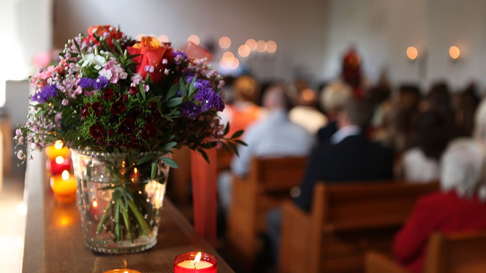 What to Expect During a Funeral Service
